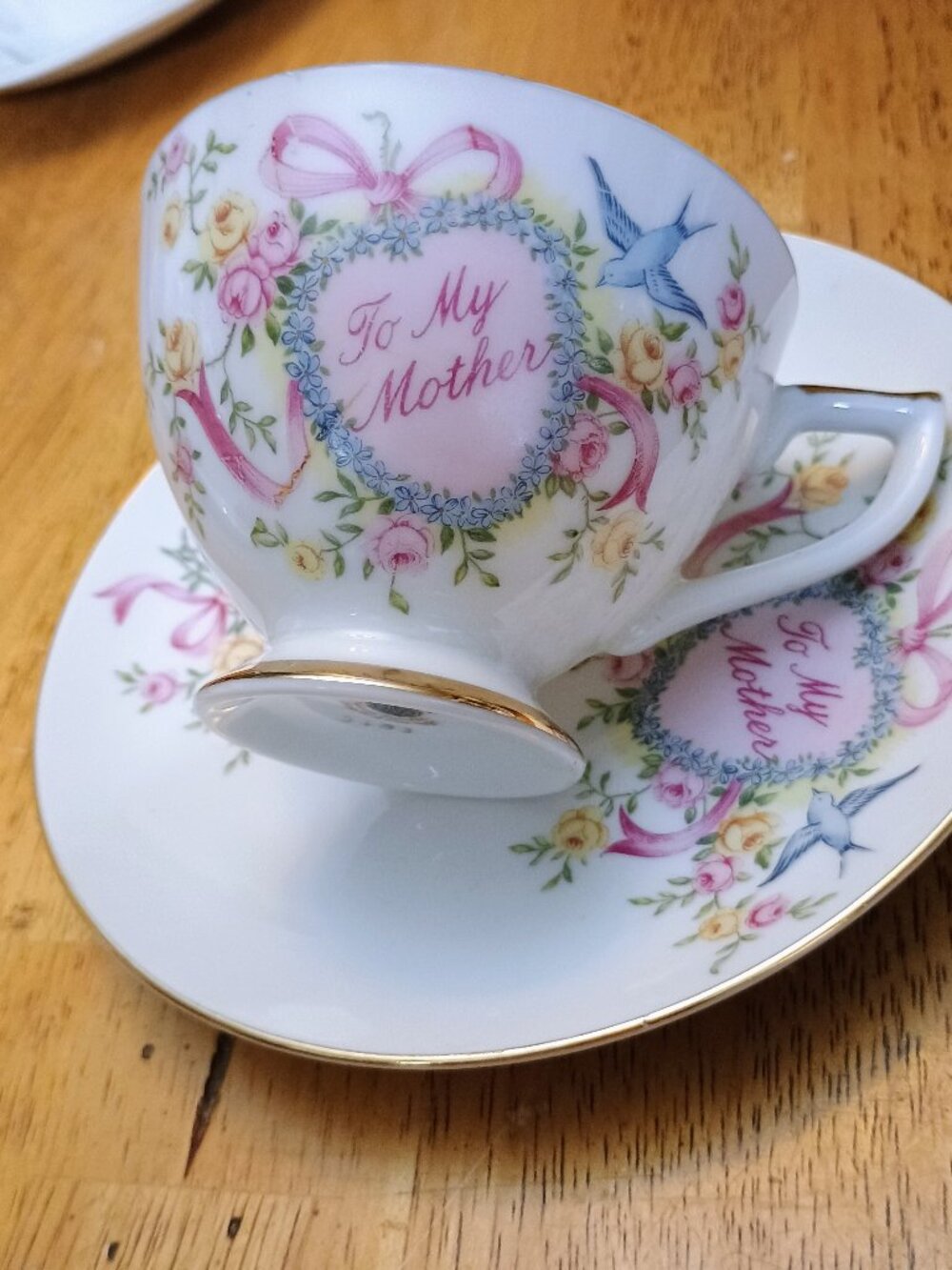 Teacup and saucer by Lefton
